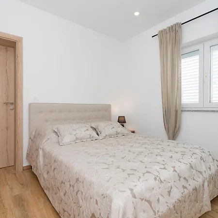 Apartment Ana 2